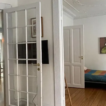 Apartmentincopenhagen 1677 דירה *